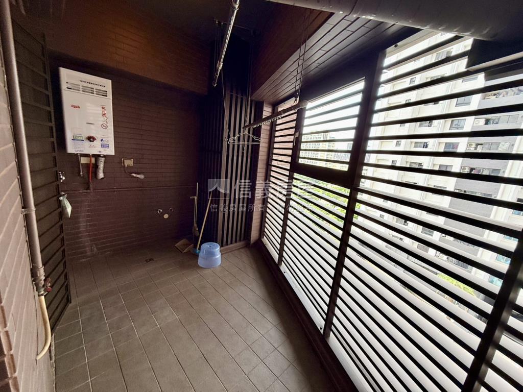 鳳頂多城ＭＭ藏美三房平車房屋室內格局與周邊環境