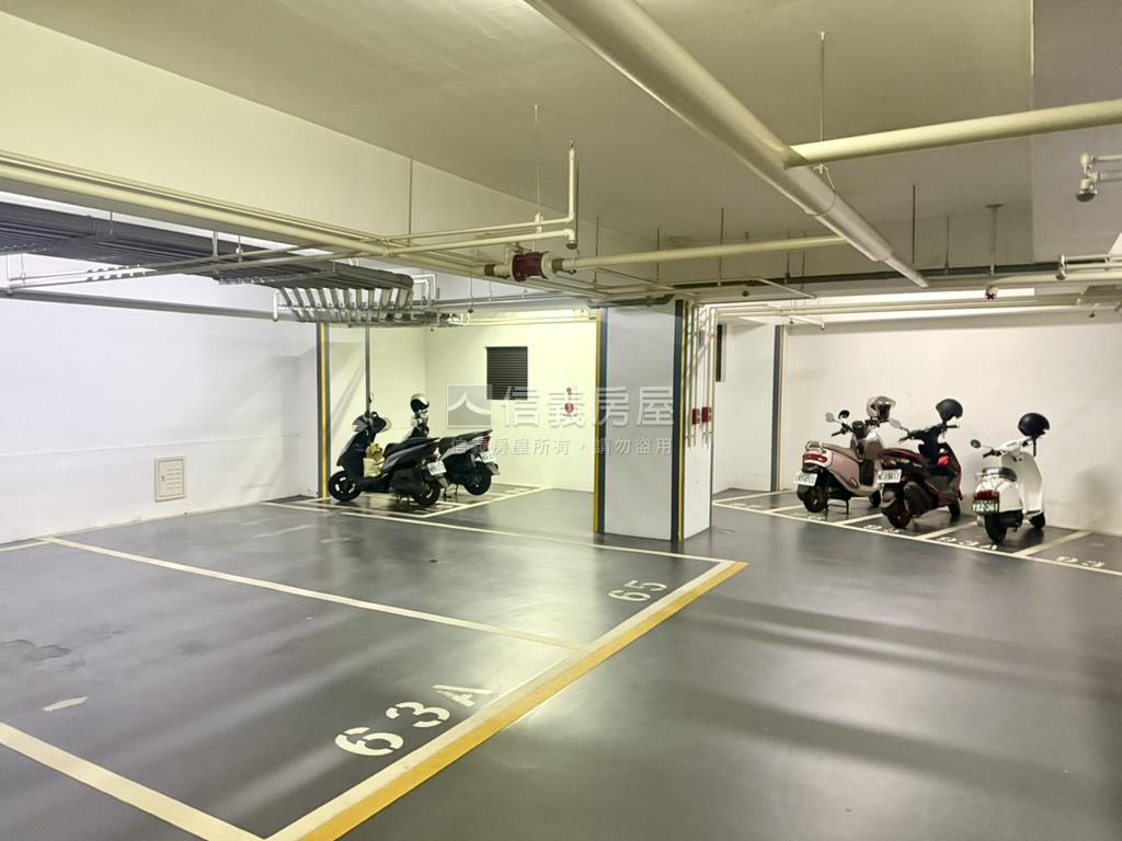 鳳頂多城ＭＭ藏美三房平車房屋室內格局與周邊環境
