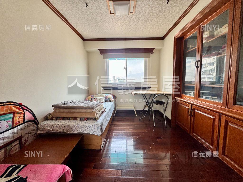 ＜新案＞牛津社區高樓平車房屋室內格局與周邊環境