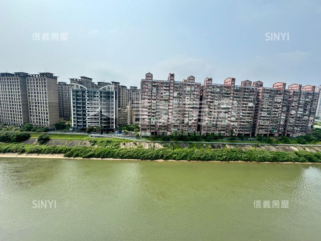 ＜新案＞牛津社區高樓平車房屋室內格局與周邊環境