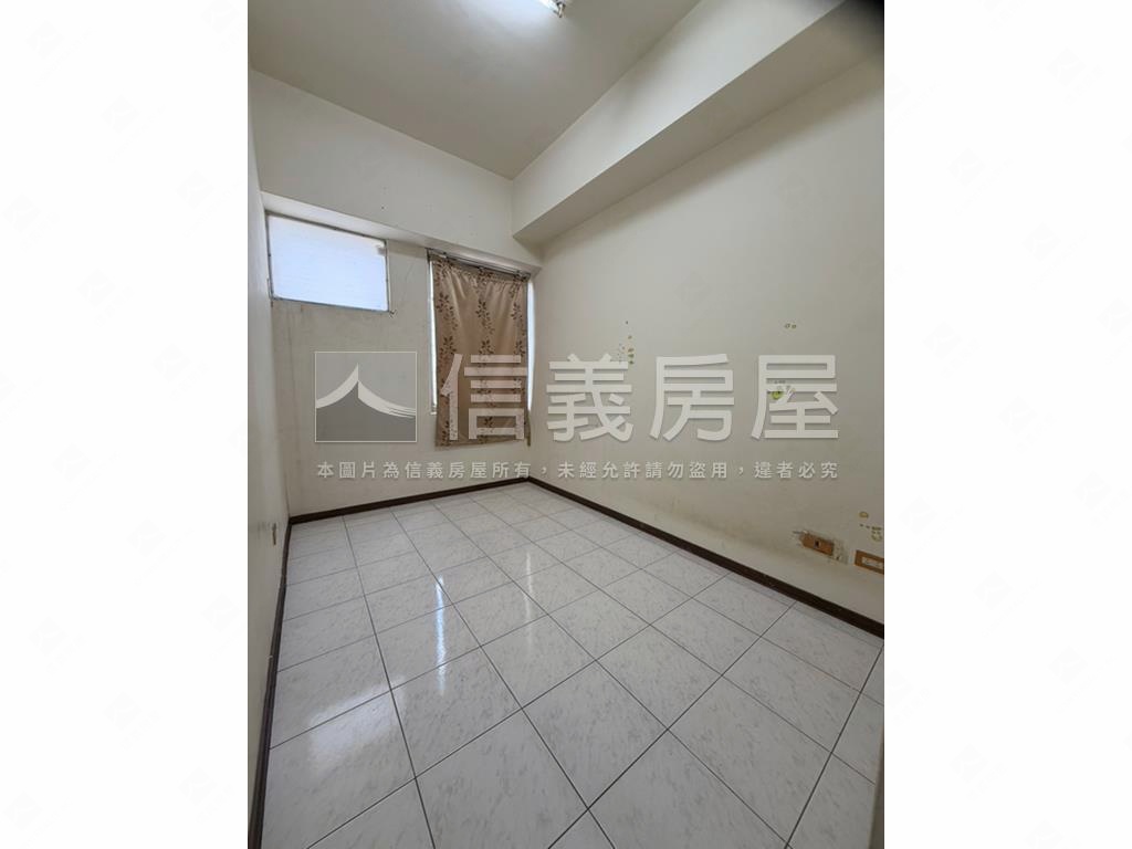 特區歐洲皇家四房美居房屋室內格局與周邊環境