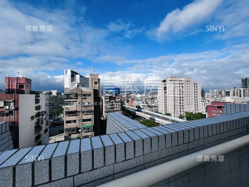 捷運中山直美次高樓層房屋室內格局與周邊環境