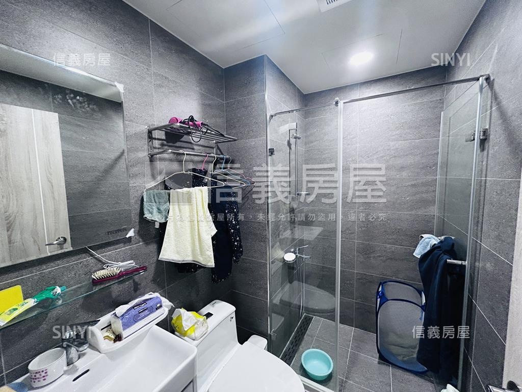 捷運中山直美次高樓層房屋室內格局與周邊環境