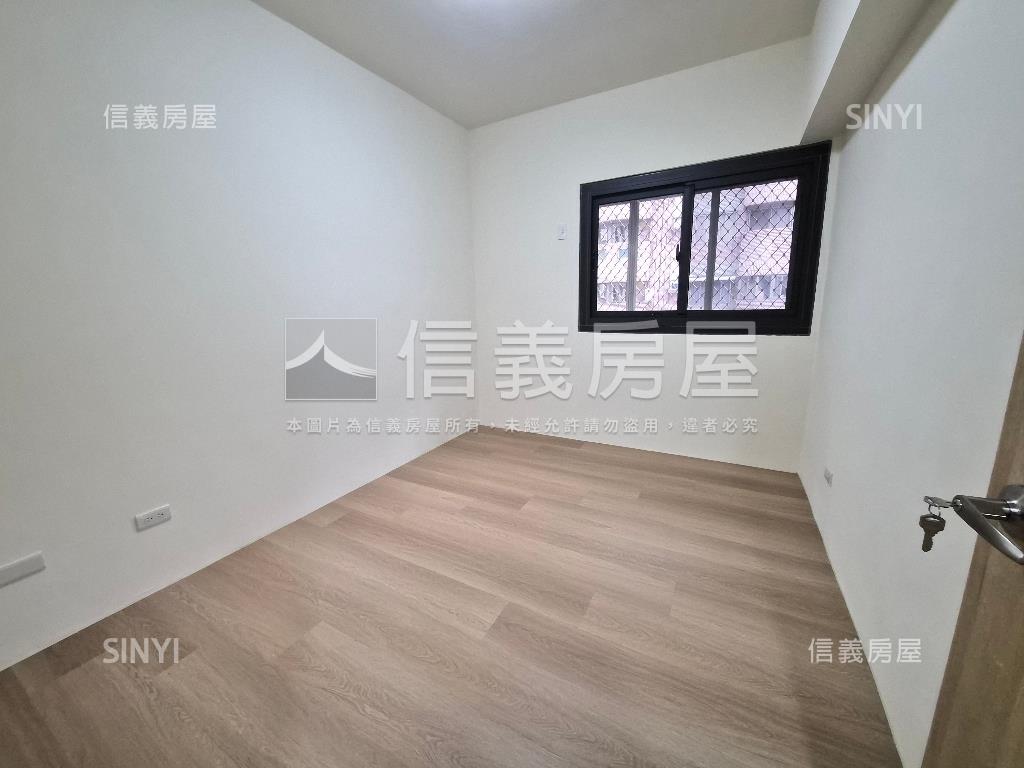 慶懋巨鎮四房車位房屋室內格局與周邊環境