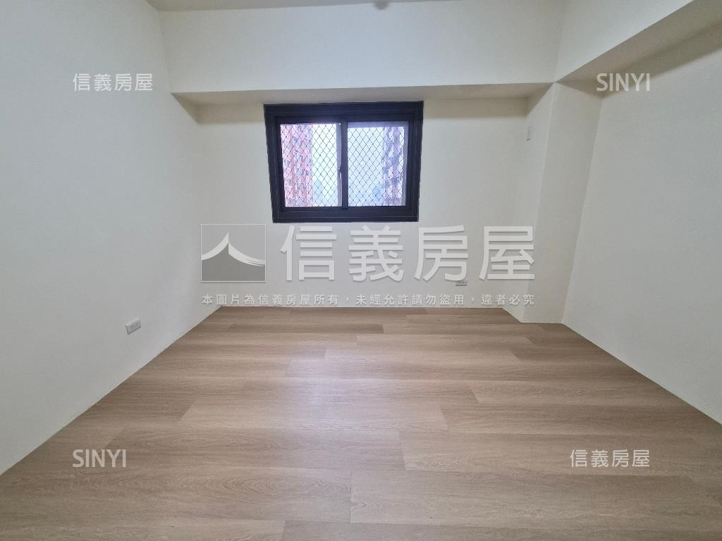 慶懋巨鎮四房車位房屋室內格局與周邊環境