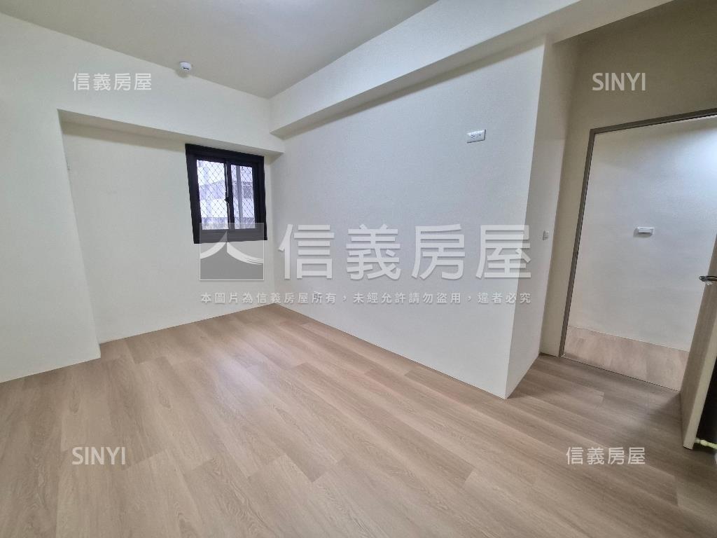 慶懋巨鎮四房車位房屋室內格局與周邊環境