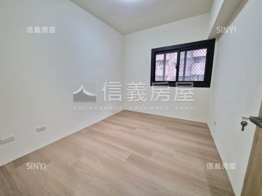 慶懋巨鎮四房車位房屋室內格局與周邊環境