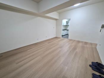 慶懋巨鎮四房車位