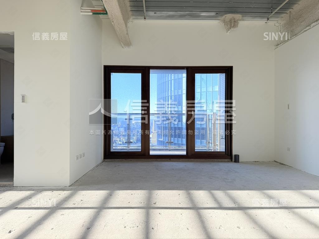 橋峰Ａ＋高樓面耶誕城廣場房屋室內格局與周邊環境