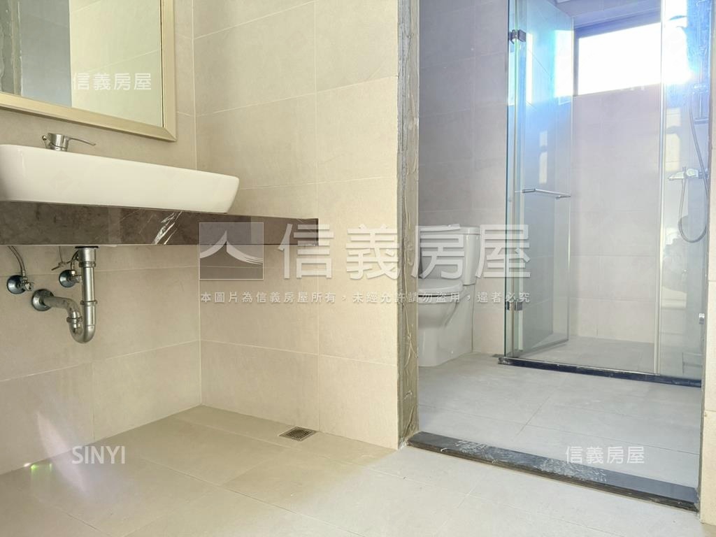 橋峰Ａ＋高樓面耶誕城廣場房屋室內格局與周邊環境