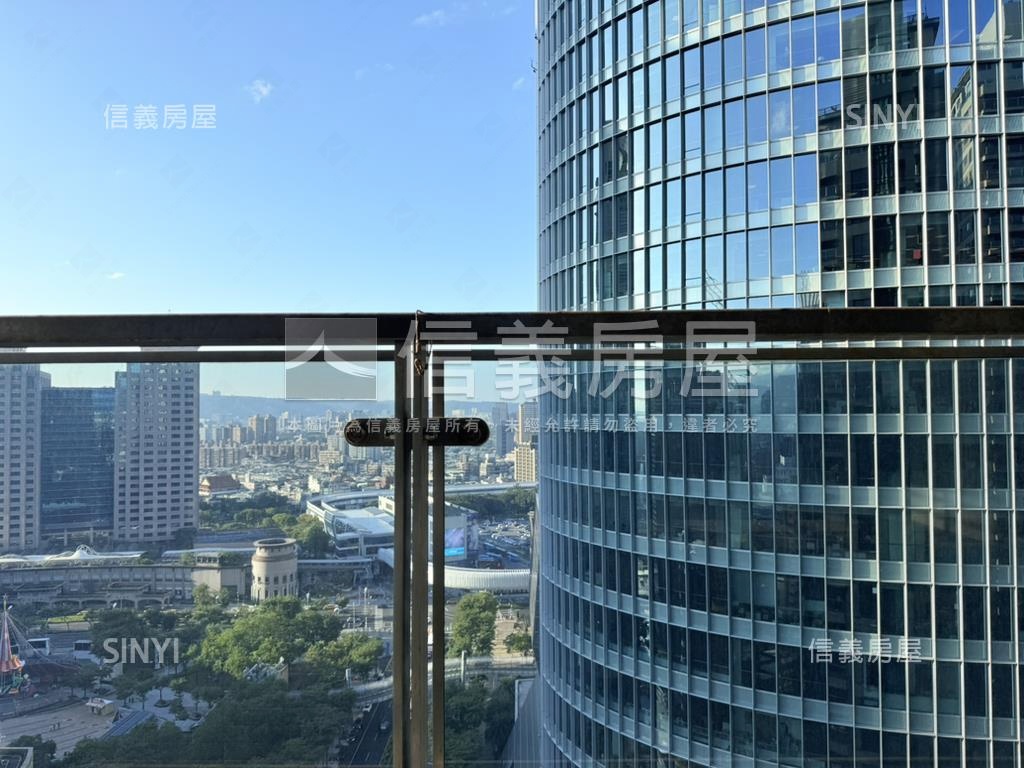 橋峰Ａ＋高樓面耶誕城廣場房屋室內格局與周邊環境