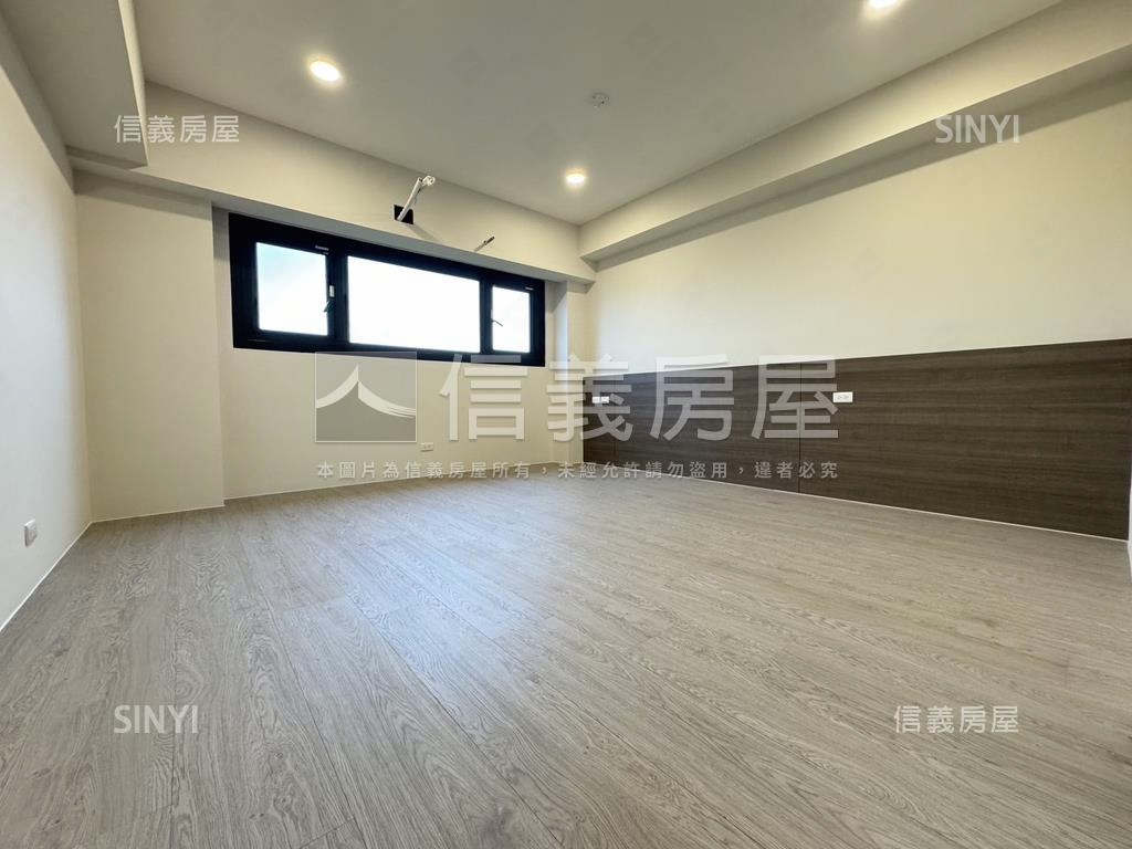全新裝潢景觀高樓房屋室內格局與周邊環境