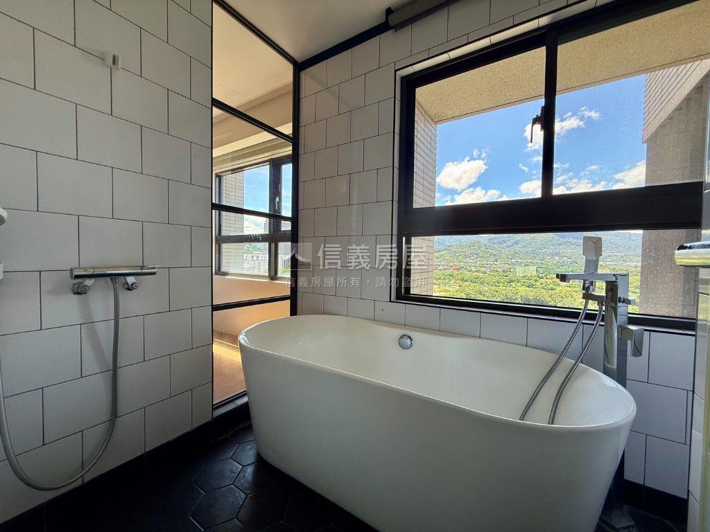 微風．美河市Ｌｏｆｔ水岸房屋室內格局與周邊環境