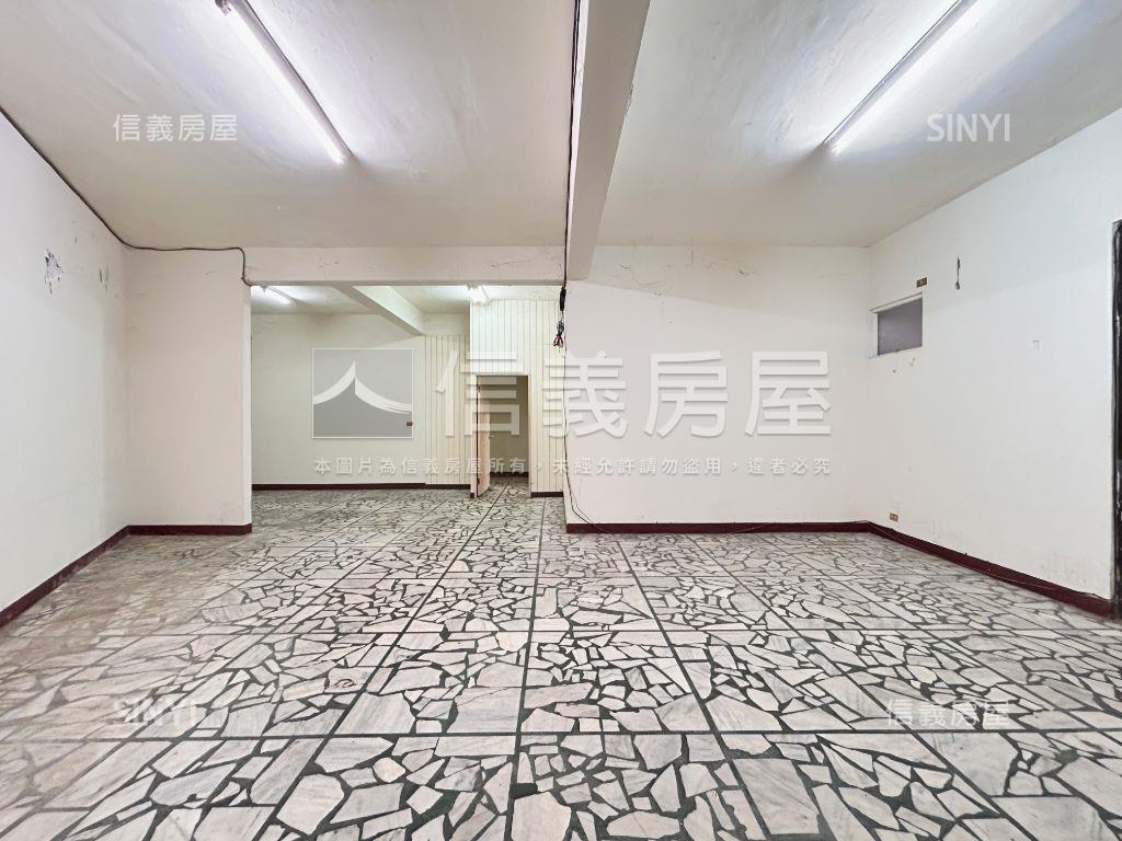 稀有大坪數公寓一樓方便停房屋室內格局與周邊環境
