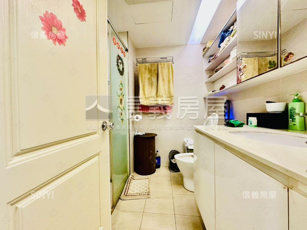 車位另洽邊間四房美廈房屋室內格局與周邊環境