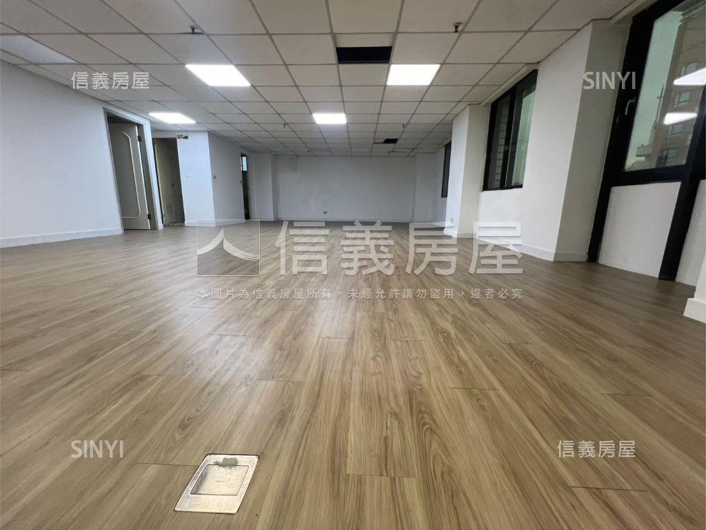 新莊中正路辦公室房屋室內格局與周邊環境