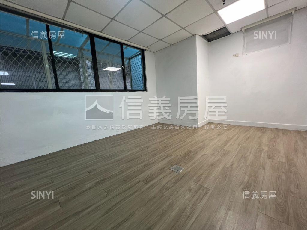 新莊中正路辦公室房屋室內格局與周邊環境