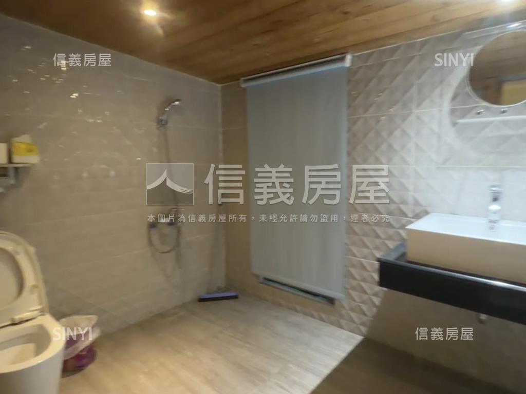 屏東恆春２２度山居房屋室內格局與周邊環境