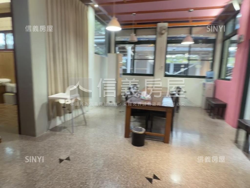 屏東恆春２２度山居房屋室內格局與周邊環境