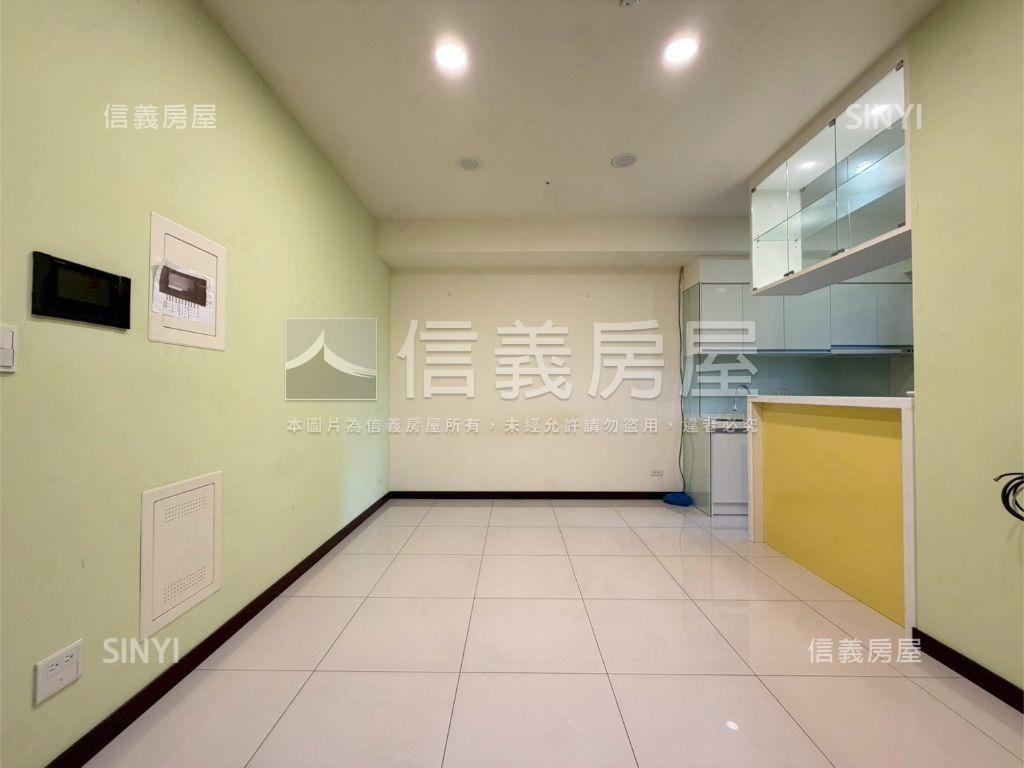 翔譽天心方正高樓兩房車位房屋室內格局與周邊環境