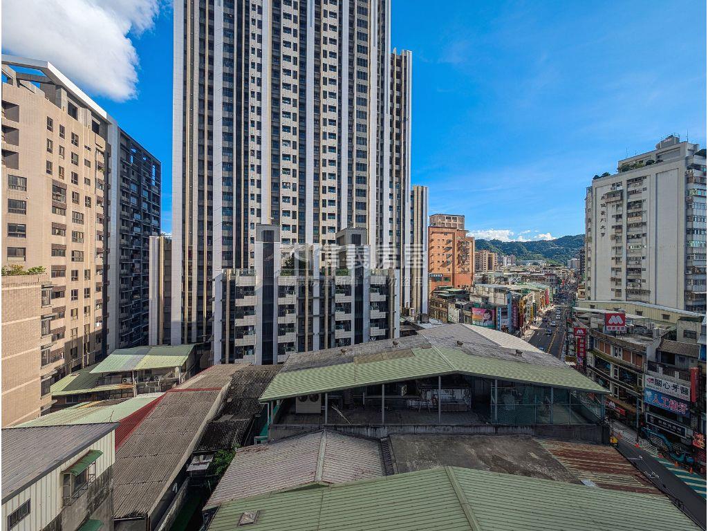 新朝代採光通風大２房房屋室內格局與周邊環境