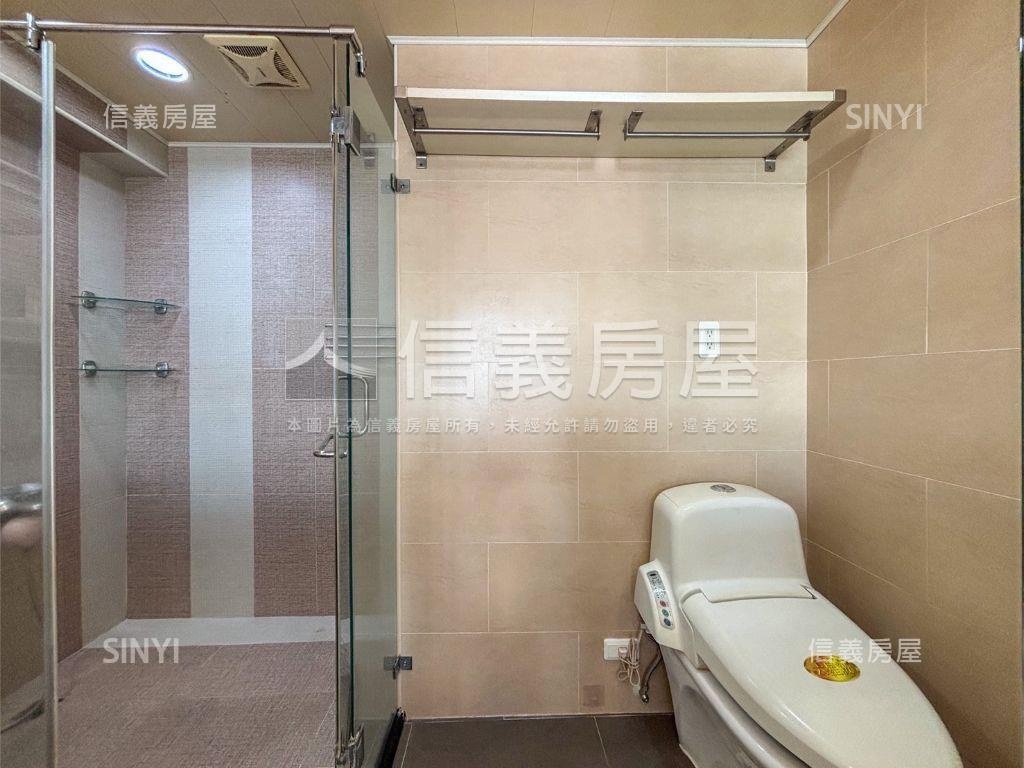 輕軌站旁景觀三房一室平車房屋室內格局與周邊環境