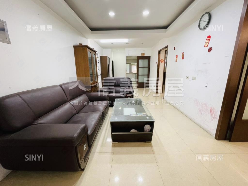 前後陽台自強方正三樓房屋室內格局與周邊環境