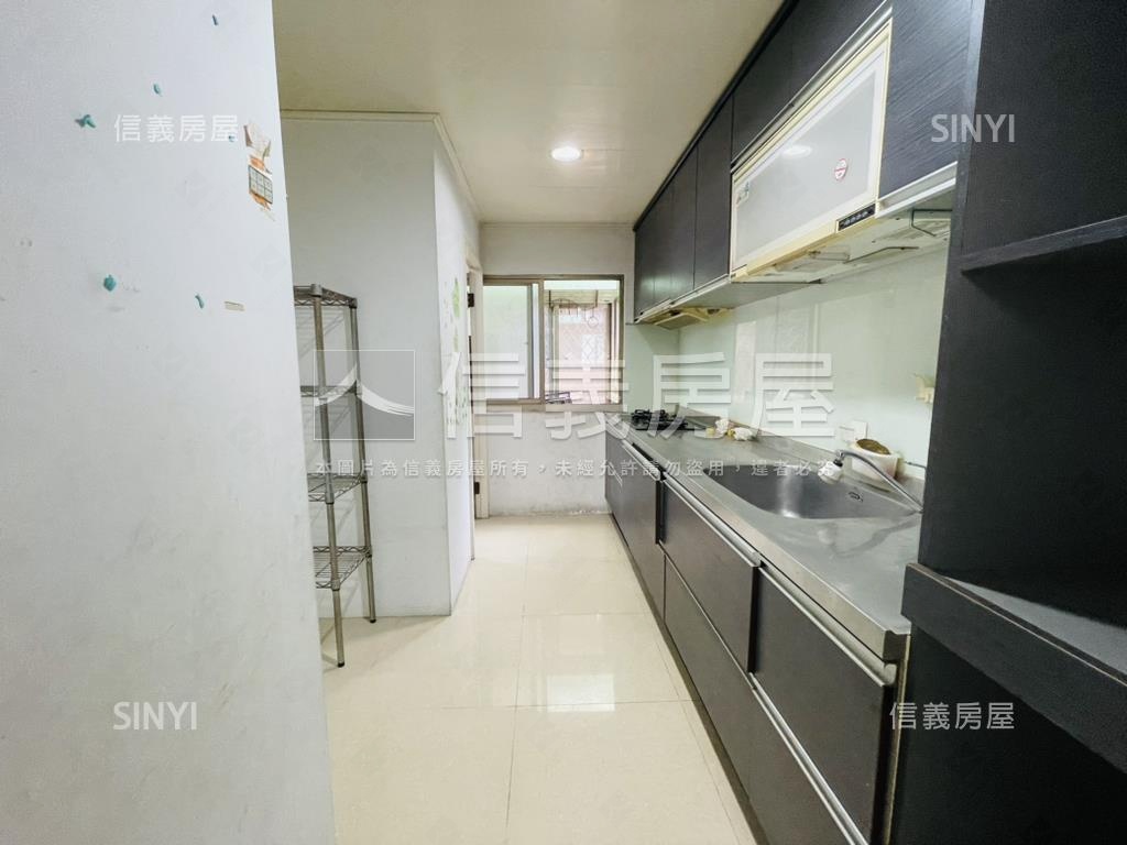 前後陽台自強方正三樓房屋室內格局與周邊環境