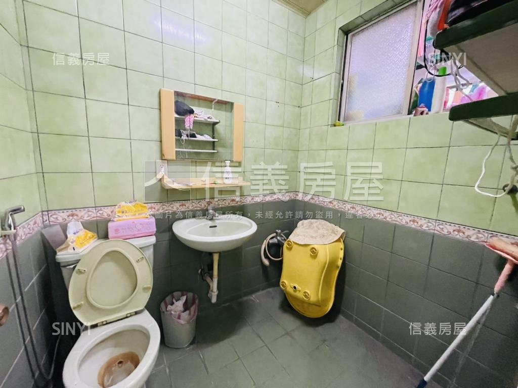 前後陽台自強方正三樓房屋室內格局與周邊環境