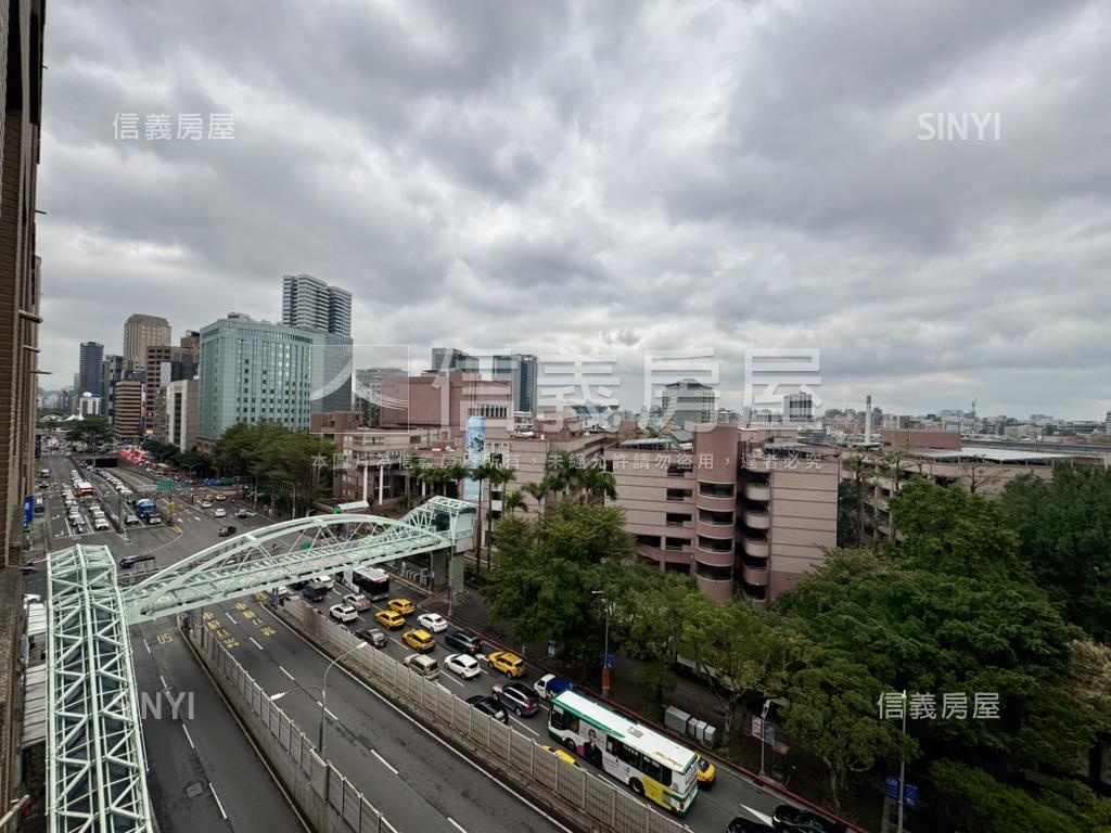 Ｖ１市府捷運首選房屋室內格局與周邊環境