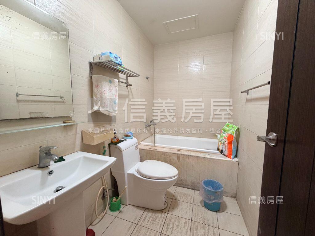 近安順國小獨門獨院車墅房屋室內格局與周邊環境