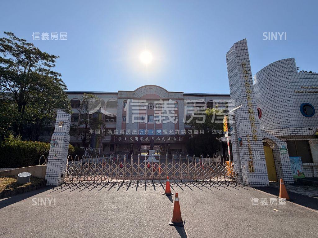 近安順國小獨門獨院車墅房屋室內格局與周邊環境