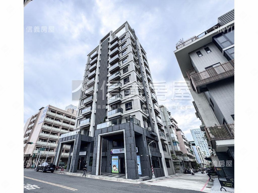 高醫輕屋齡高樓兩房平車房屋室內格局與周邊環境