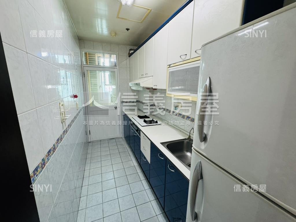 南崁高樓三房車曼哈頓房屋室內格局與周邊環境