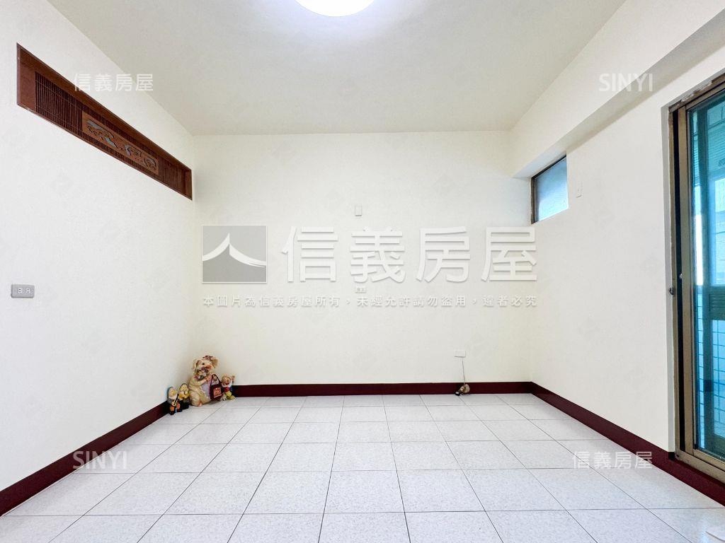大橋一街陽台進出電梯兩房房屋室內格局與周邊環境