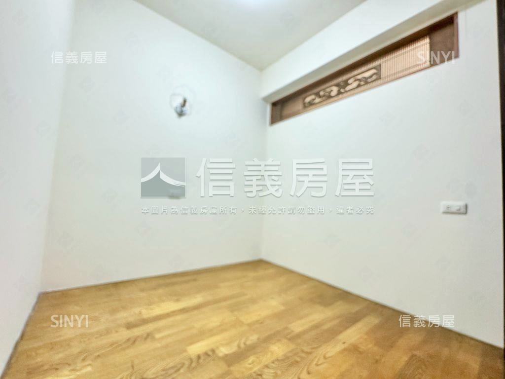 大橋一街陽台進出電梯兩房房屋室內格局與周邊環境