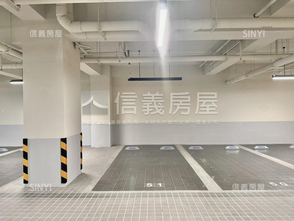 剛落成１４期雅正三房平車房屋室內格局與周邊環境