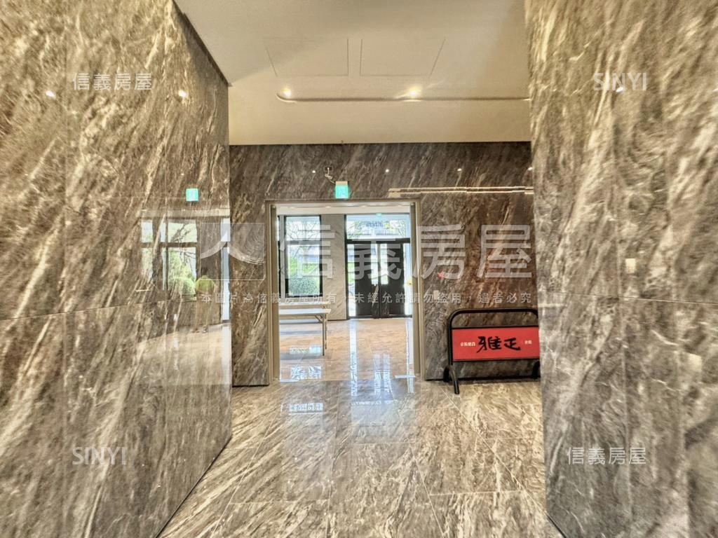 剛落成１４期雅正三房平車房屋室內格局與周邊環境