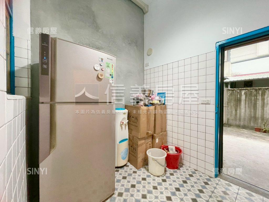 車站旁金透店人潮多房屋室內格局與周邊環境