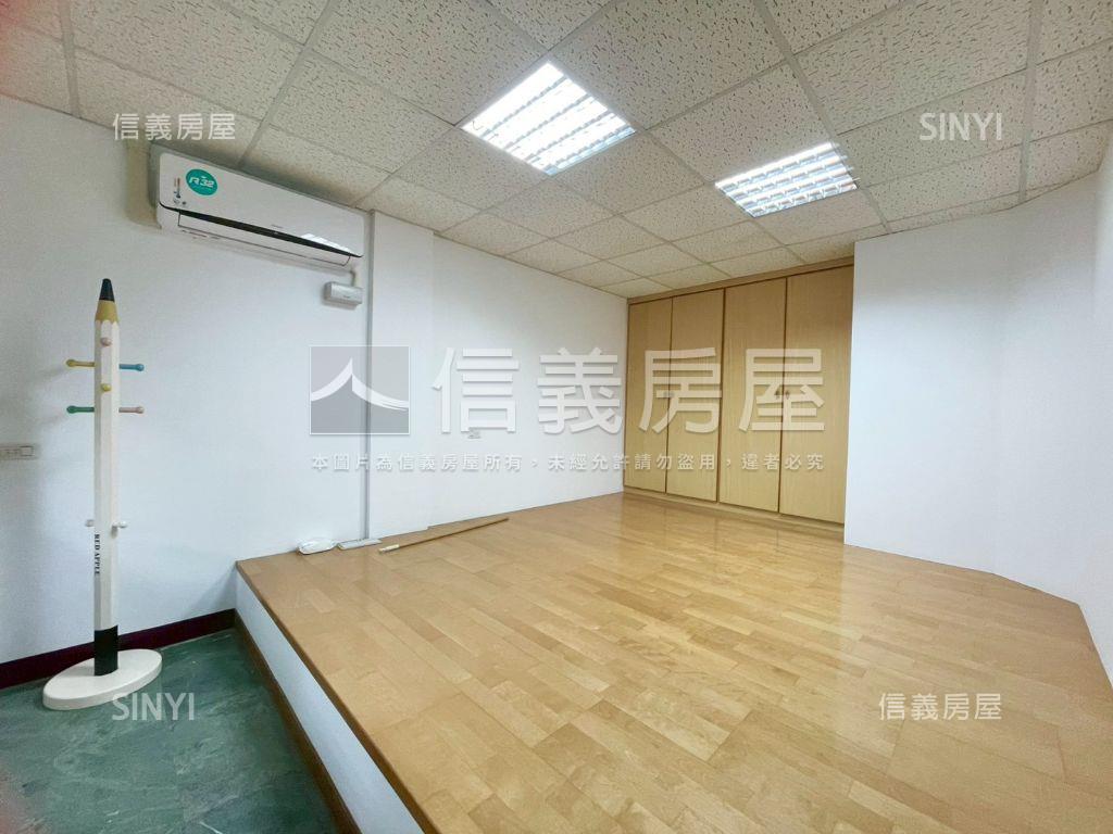 車站旁金透店人潮多房屋室內格局與周邊環境