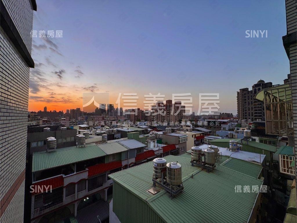 登峰造極樓中樓四房車位房屋室內格局與周邊環境