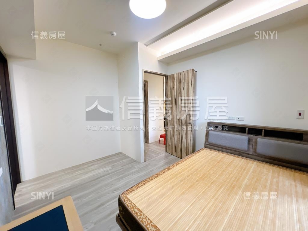 德鄰ｉＣａｒａｔ三房車位房屋室內格局與周邊環境