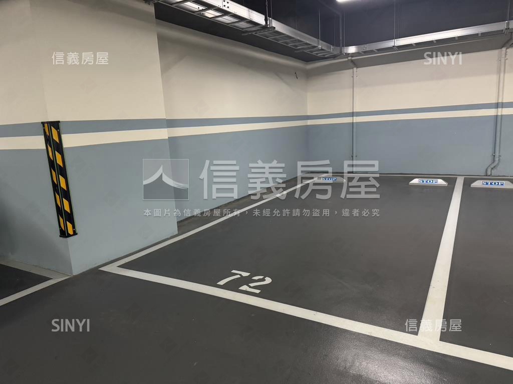 德鄰ｉＣａｒａｔ三房車位房屋室內格局與周邊環境