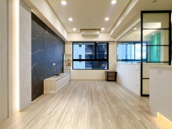 德鄰ｉＣａｒａｔ三房車位