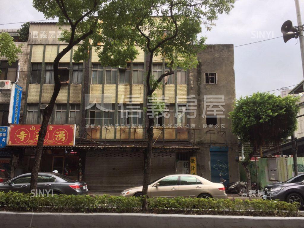 捷運～邊間透天金店面臻品房屋室內格局與周邊環境