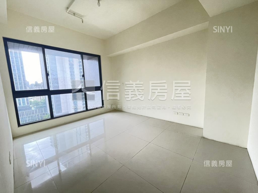 慕尼黑高樓層漂亮視野房屋室內格局與周邊環境