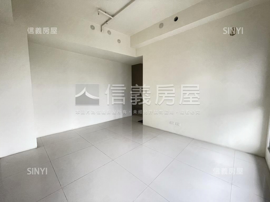 慕尼黑高樓層漂亮視野房屋室內格局與周邊環境