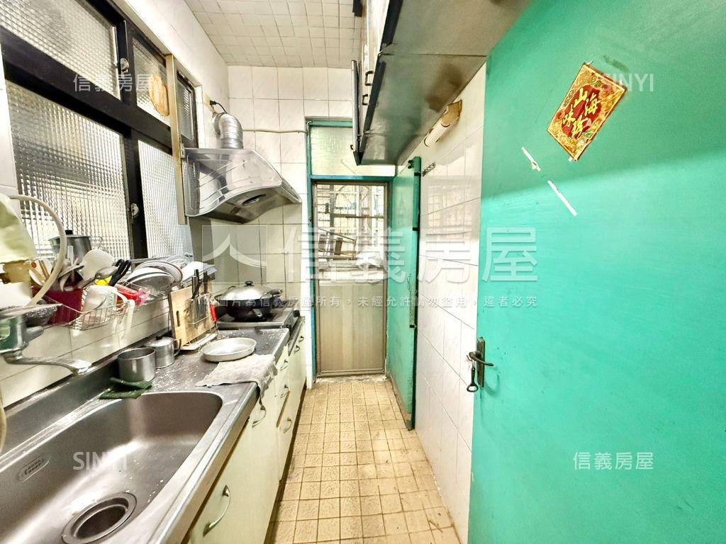 低低低總價！三房房屋室內格局與周邊環境