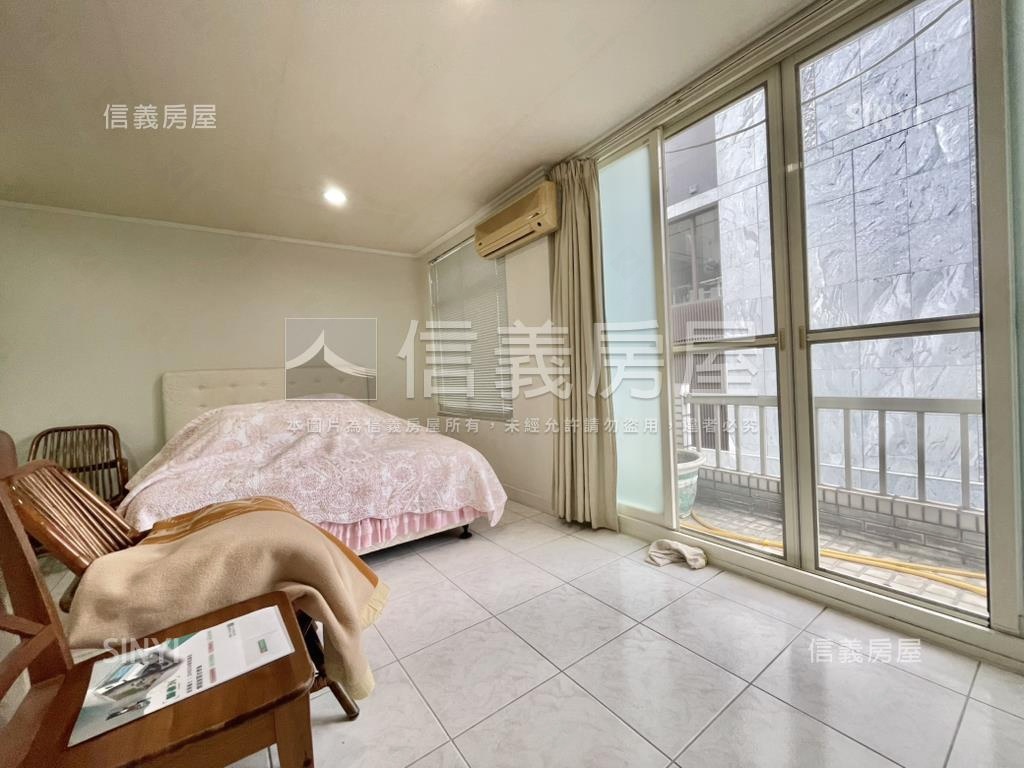 石牌捷運大庭院車庫美透天房屋室內格局與周邊環境