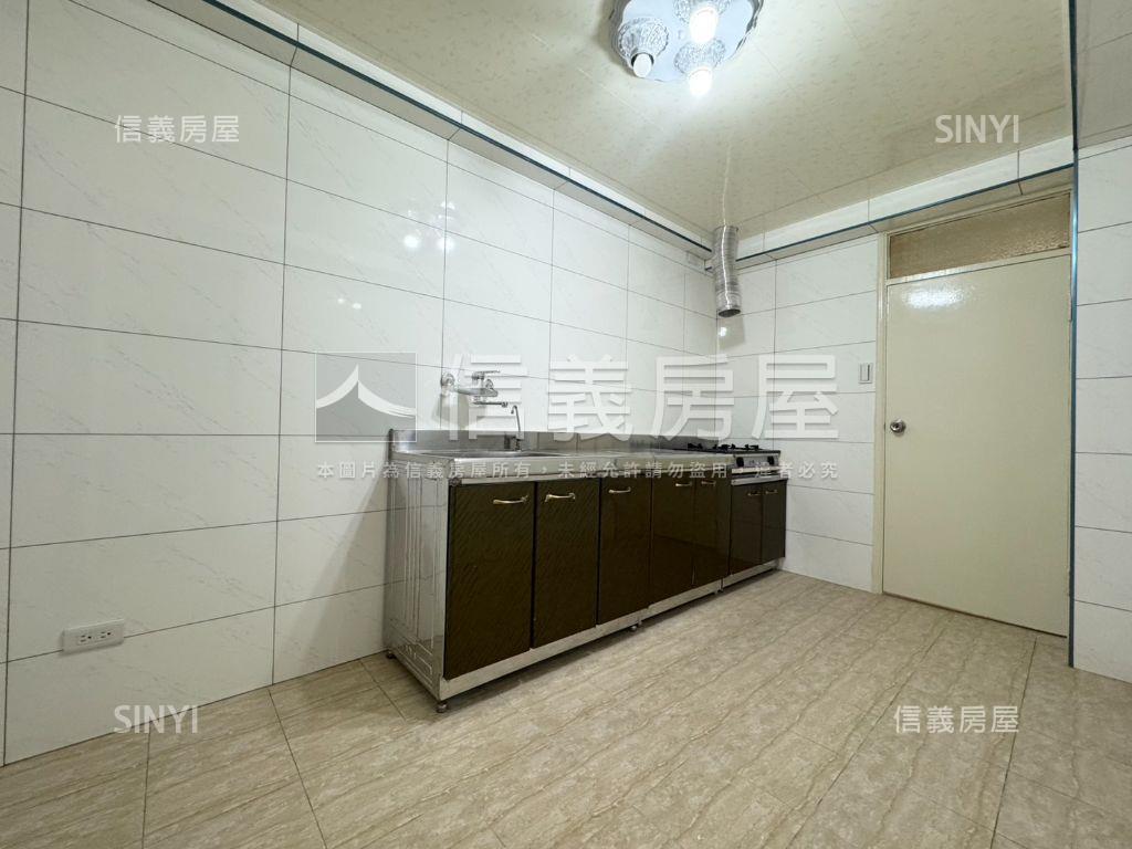 小資族的最愛電梯三房房屋室內格局與周邊環境